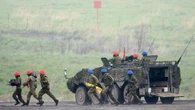 Giappone: per 24 anni alla guida di mezzi militari senza patente