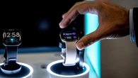 L'Ue esenta smartwatch e giocattoli elettrici da obblighi di rimovibilità batterie