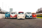 A Goodwood Revival gran parata di 'Volkswagen Bulli'