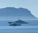 Jeff Bezos e Bill Gates in Sardegna coi loro mega yacht