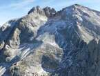 Prima neve sul Gran Sasso, imbiancato il Rifugio Franchetti