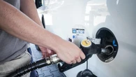 Codacons, domani scade sconto accise. Senza proroga pieno costerà 3 euro in più