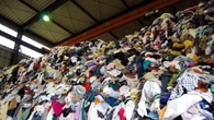 L'appello del consorzio ecotessili per i saldi, comprate meno e meglio
