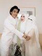 6 Potret Gagah Abidzar Al-Ghifari di Pernikahan Adiba Khanza, Setia Dampingi Umi Pipik dar...