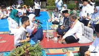 Dua Siswa Disabilitas Netra Warnai Momen MPLS dengan Lantunan Ayat Al-Quran