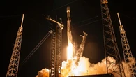 Potret Peluncuran Satelit Nusantara Lima dengan Roket Falcon 9 SpaceX