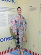 6 Potret Elvira Devinamira Berbusana Batik Merawit Cirebon Karya Faisal Shah, Anggun Level...