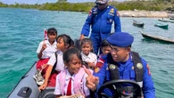 Perjuangan Pelajar SD di Pulau Terluar NTT, Mendayung Perahu untuk Menimba Ilmu