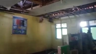 Atap Ambruk dan Bangunan Lapuk SDN Nagrak Sukabumi Ancam Keselamatan Ratusan Siswa, Desak ...
