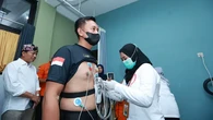 Tim Penyelam dalam Pencarian TMP Tunu Pratama Periksa Kesehatan di RSUD Blambangan