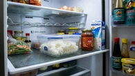 7 Cara Menyimpan Nasi di Kulkas agar Tetap Aman Dikonsumsi dan Kualitasnya Terjaga