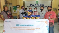BGR Logistics Salurkan Bantuan untuk Korban Banjir di Subang