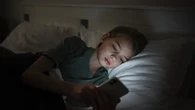 Capek tapi Bukan Fisik? Kenali Tanda Overstimulated di Era Digital yang Kuras Mental