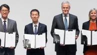 Daimler, Toyota, Fuso, dan Hino Bergabung Jadi Perusahaan Truk Besar Dunia