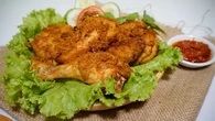 Resep Ayam Laos yang Gurih Garing, Bebas dari Kesalahan Bumbu Pahit & Gosong