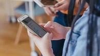 Jarang Update Medsos? Kamu Termasuk Individu dengan 5 Kepribadian Ini