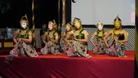 Dari Tradisi ke Inovasi: Bangkitnya Wayang Topeng Duwet di Panggung dan Layar