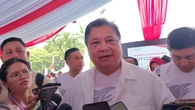 Prabowo Luncurkan 8 Paket Ekonomi Baru, Ada Magang Berbayar hingga Bantuan Upah