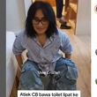 Aksi Kocak Atiek CB Peragakan Cara Pakai Toilet Portabel untuk BAB di Gunung