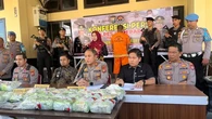 Kurir Sabu 44 Kilogram Diciduk di Pelabuhan Parepare, Coba Selundupan Lewat Kemasan Teh Ci...