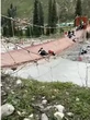5 Wisatawan Tewas Usai Kabel Jembatan Gantung Populer di China Terputus