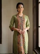10 Tips Memilih Model Batik Elegan dan Mewah, Lengkap dengan Pilihan Motifnya