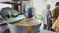 8 Rekomendasi Soto Ayam Ambengan di Surabaya, Enak dan Selalu Antre