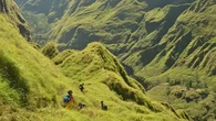 Kereta Gantung Batal, Rencana Seaplane dan Glamping di Gunung Rinjani Tuai Kontroversi