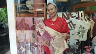 Hobi Melukis Sejak Kecil Membawa Berkah, Perempuan di Jogja Sukses Kenalkan Keindahan Ecop...