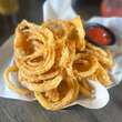 Pakai 1 Bahan Minuman, Begini Trik Bikin Onion Ring Garing dan Tahan Lama