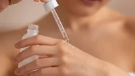 Mengulik Alpha Arbutin, Bahan Skincare Kaya Antioksidan yang Halau Hiperpigmentasi Kulit
