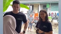 6 Potret Nana Mirdad dan Andrew White Bantu Korban Banjir Bali, Aksi Penuh Empati