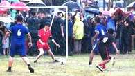 Jokowi Hujan-Hujanan Main Bola di Sleman, Basah Kuyup Enggak Masalah
