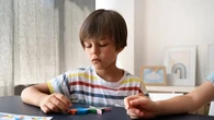 Kenali Sejak Dini Ciri Spektrum Autisme pada Anak