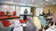 Meningkatkan Literasi Keuangan Perempuan untuk Masa Depan Keluarga yang Lebih Baik