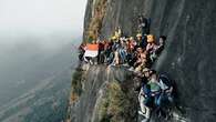 Via Ferrata, Jalur Pendakian Unik di Gunung Parang Purwakarta