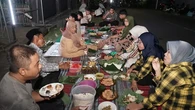 Ribuan Orang Ikuti Tradisi Tumpeng Sewu Desa Adat Kemiren Banyuwangi
