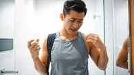 5 Makanan Pemicu Bau Badan dan Cara Mengatasinya