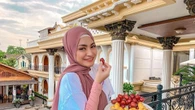 Nathalie Holscher Pamer Lukisan Wajahnya di Truk, Kalimatnya Bikin Makjleb