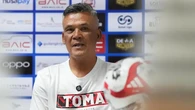 Hendri Susilo Ukir Sejarah, Pelatih Lokal Sabet Gelar Terbaik Pekan Pertama BRI Super Leag...