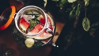 Ragam Campuran Air Putih Mulai dari Irisan Buah hingga Daun Mint, Jadi Lebih Segar dan Ada...