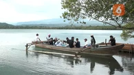 Daya Tarik Unik Danau Asam, Air Biru Kehijauan dan Panorama Menyejukkan Mata