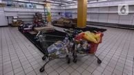 FOTO: Suasana Gerai Giant Jelang Penutupan