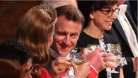 Bikin Heboh, Presiden Prancis Tertangkap Kamera Mengedipkan Mata pada Kate Middleton