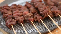 Resep Sate Maranggi Empuk Ala Chef Devina Hermawan, Intip Rahasianya