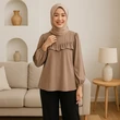 Outfit Atasan Wanita Trendy, 5 Padu Padan Ini Bikin Penampilanmu Makin Oke