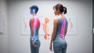 Bahu Tinggi Sebelah? Ketahui 7 Gejala Skoliosis