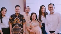 Idap Kanker saat Hamil, Intip Lagi Potret Mpok Alpa Melahirkan Anak Kembar