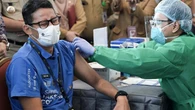 Cerita Sandiaga Uno Usai Disuntik Vaksin Covid-19 AstraZeneca: Agak Ngefly