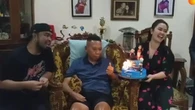 Surprise Ultah ke- 62 Tukul Arwana Dipenuhi Suasana Haru, Tawa, dan Semangat untuk Pulih